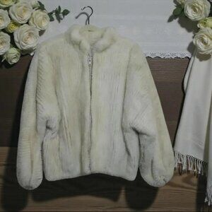 Vintage B. Martin's Fashion-Fur Ladies White Mink "Bomber" Style Jacket